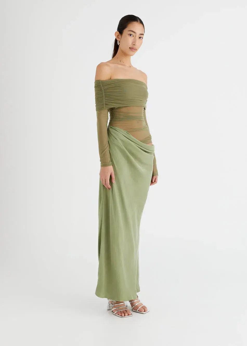 Benni Yasmin Off-Shoulder Maxi Dress Green Size 6  - Image 2