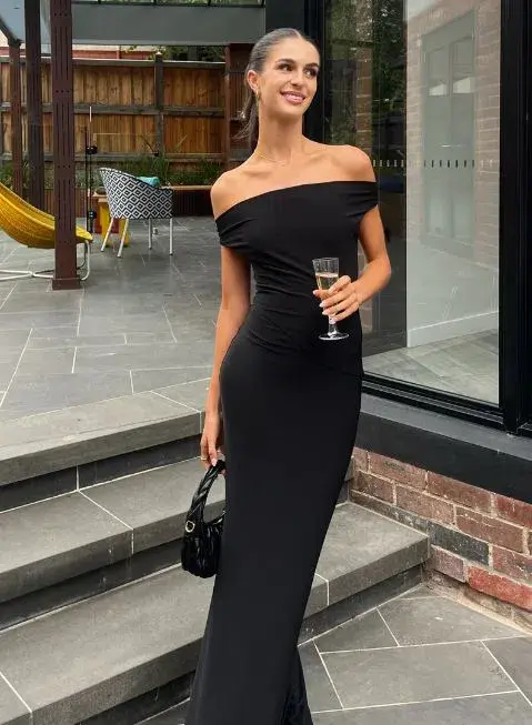 Natalie Rolt Bettina Gown Black Size AU 10 - Image 1