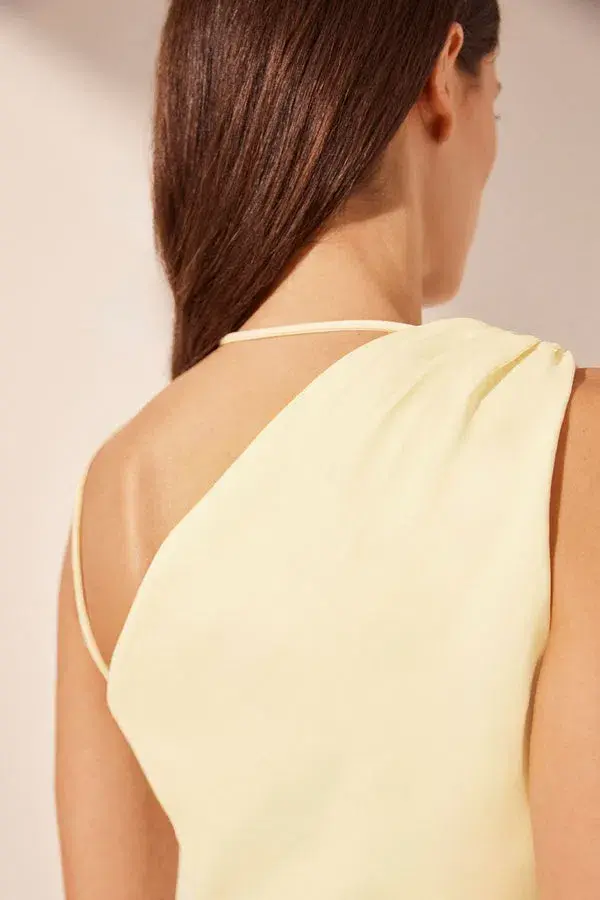 Shona Joy Lani Asymmetrical Gathered Midi Dress in Vanilla Size AU 6 - Image 4