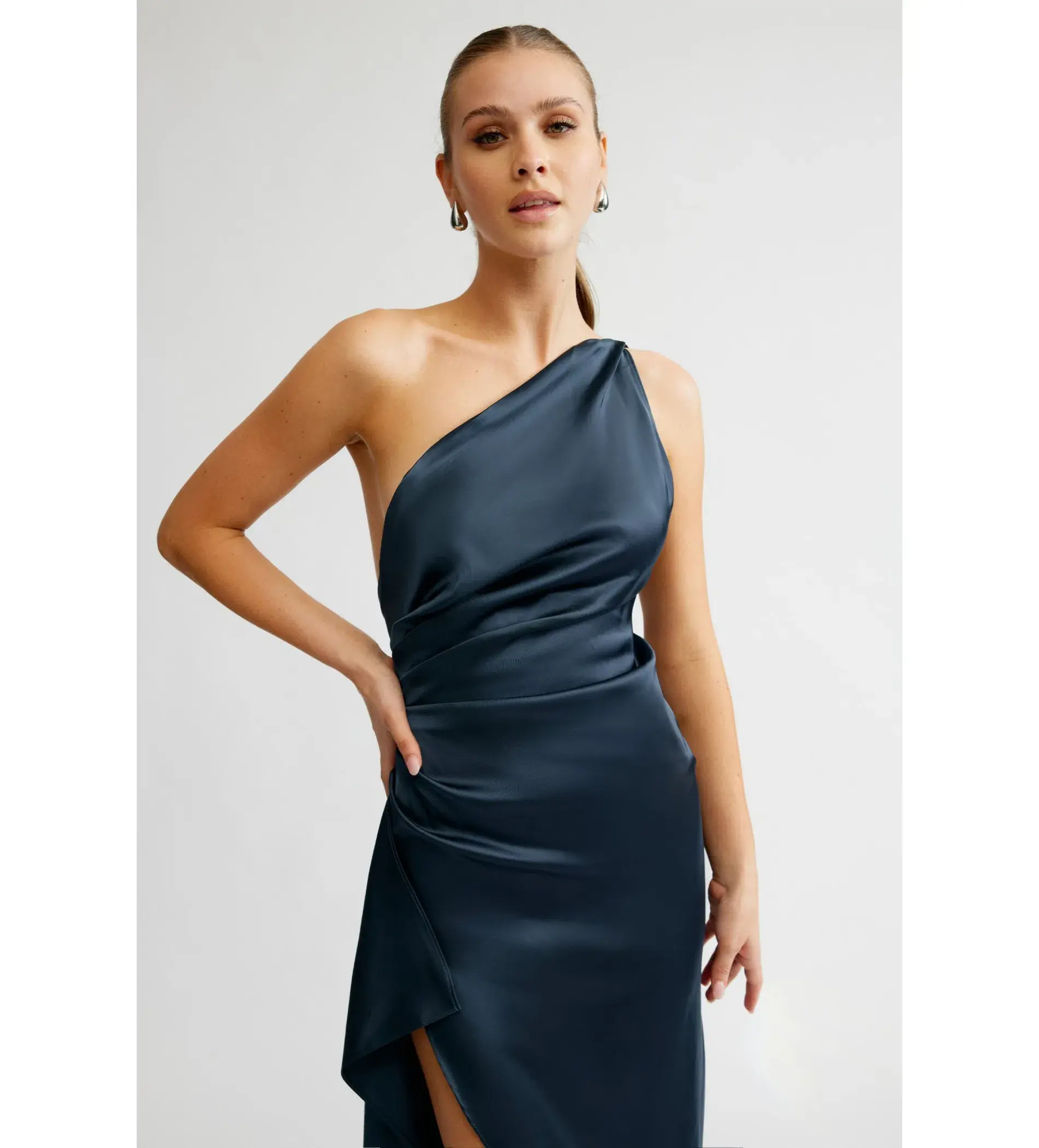 Lexi Samira Dress Orion Blue Size 6  - Image 2