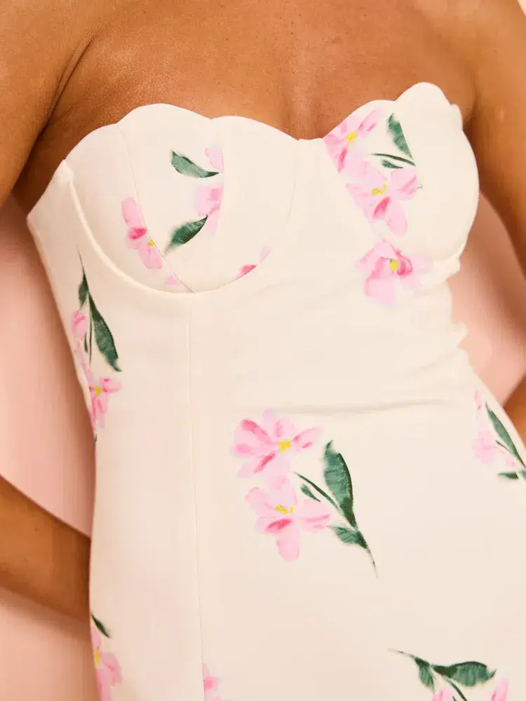 Issy Scalloped Bodice Midi Dress In Rose Print AU 14 - Image 4