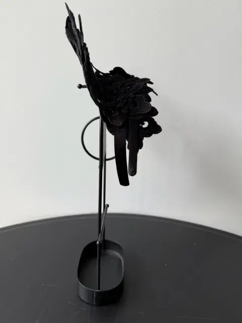 Olga Berg Lace Fascinator Black One Size - Image 4