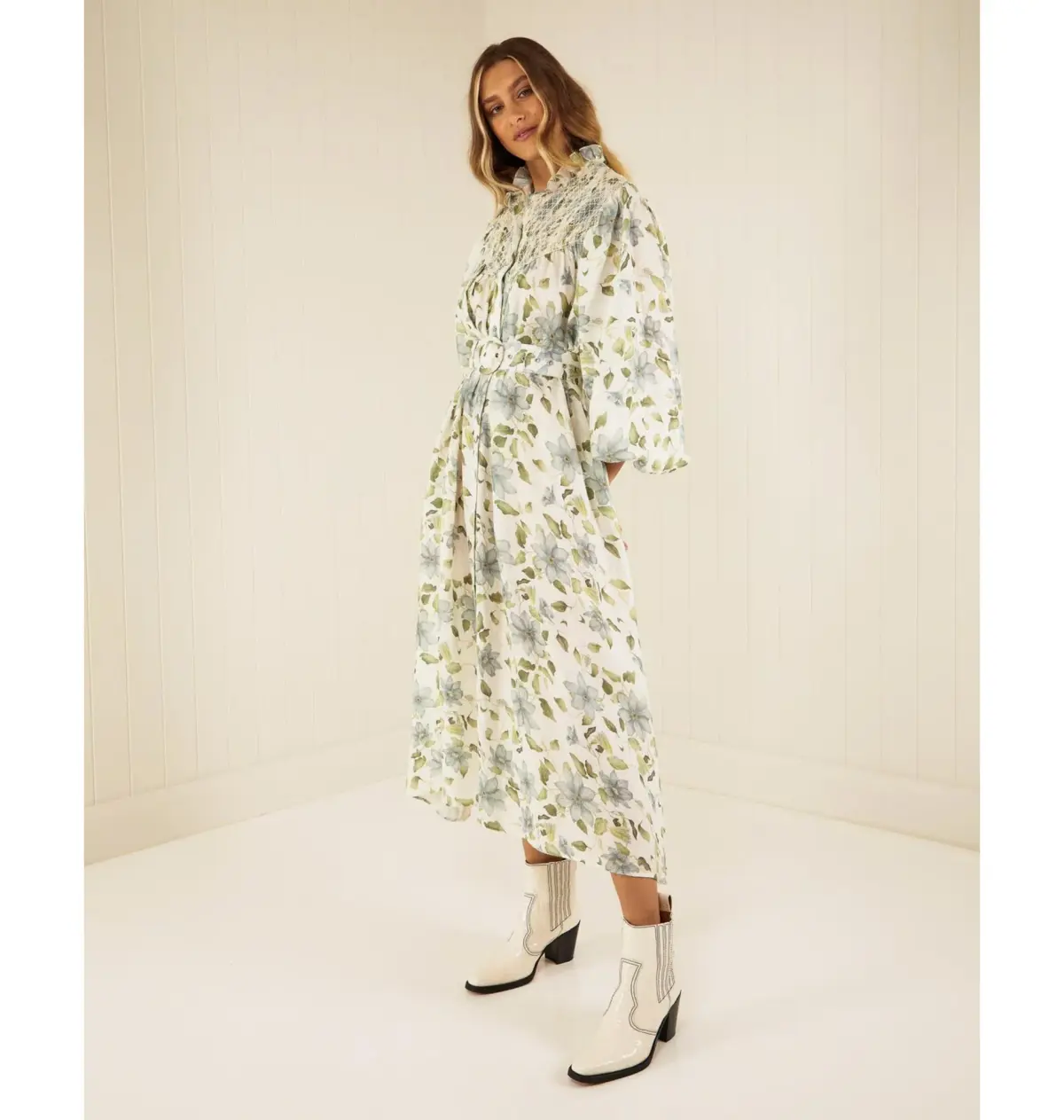 Palm Noosa Apollo Maxi Dress Blue Field Floral Size AU 8 - Image 2