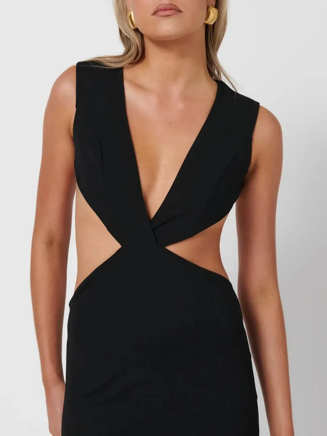 Effie Kats Valencia Gown In Black Size S / AU 8 for rent on The Volte - main image