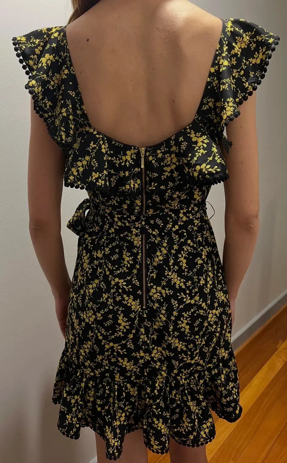Pilgrim Daphne Knee Length Dress Black Yellow Floral Size 8 - Image 2