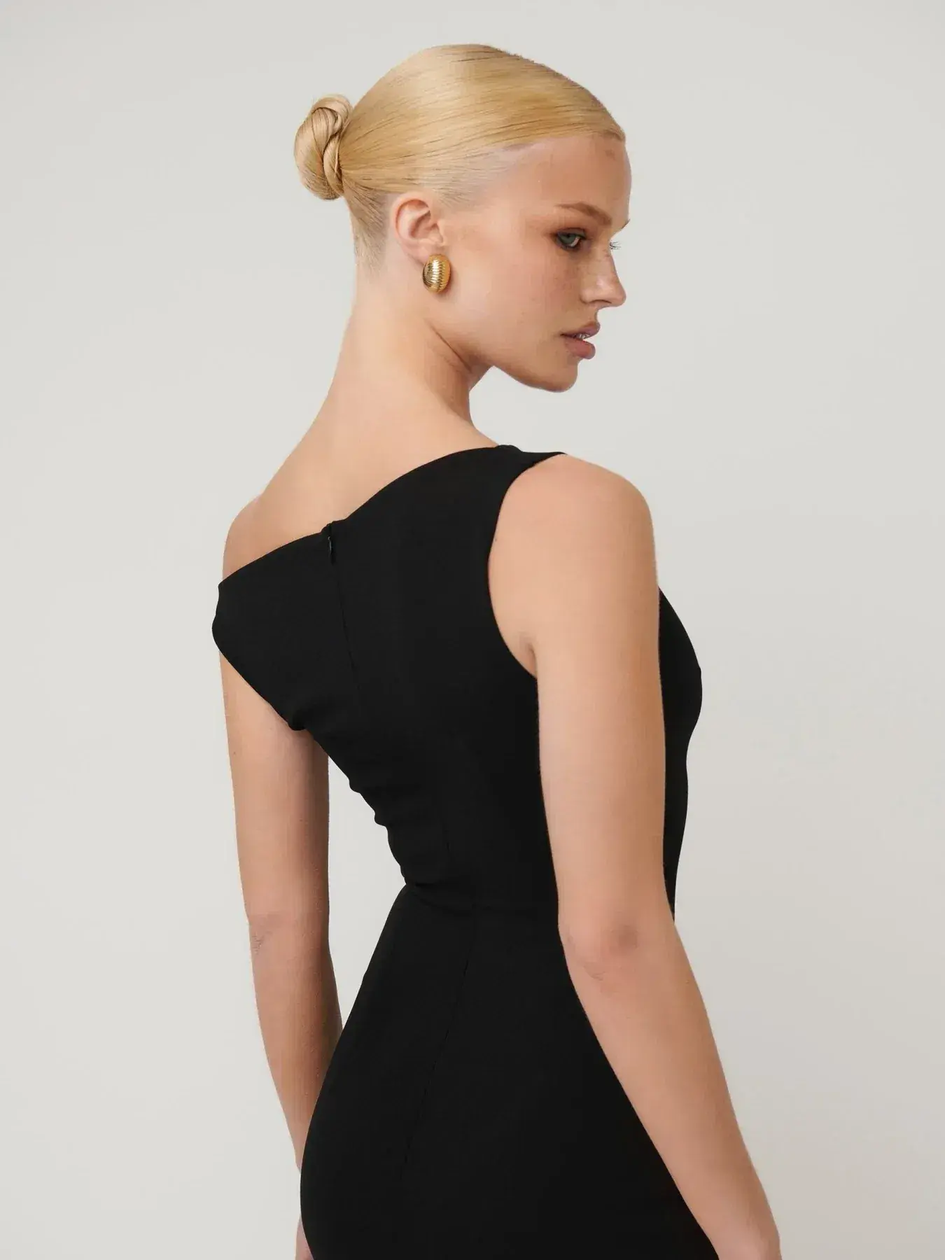 Effie Kats Inaya Gown Black Size 6 - Image 3
