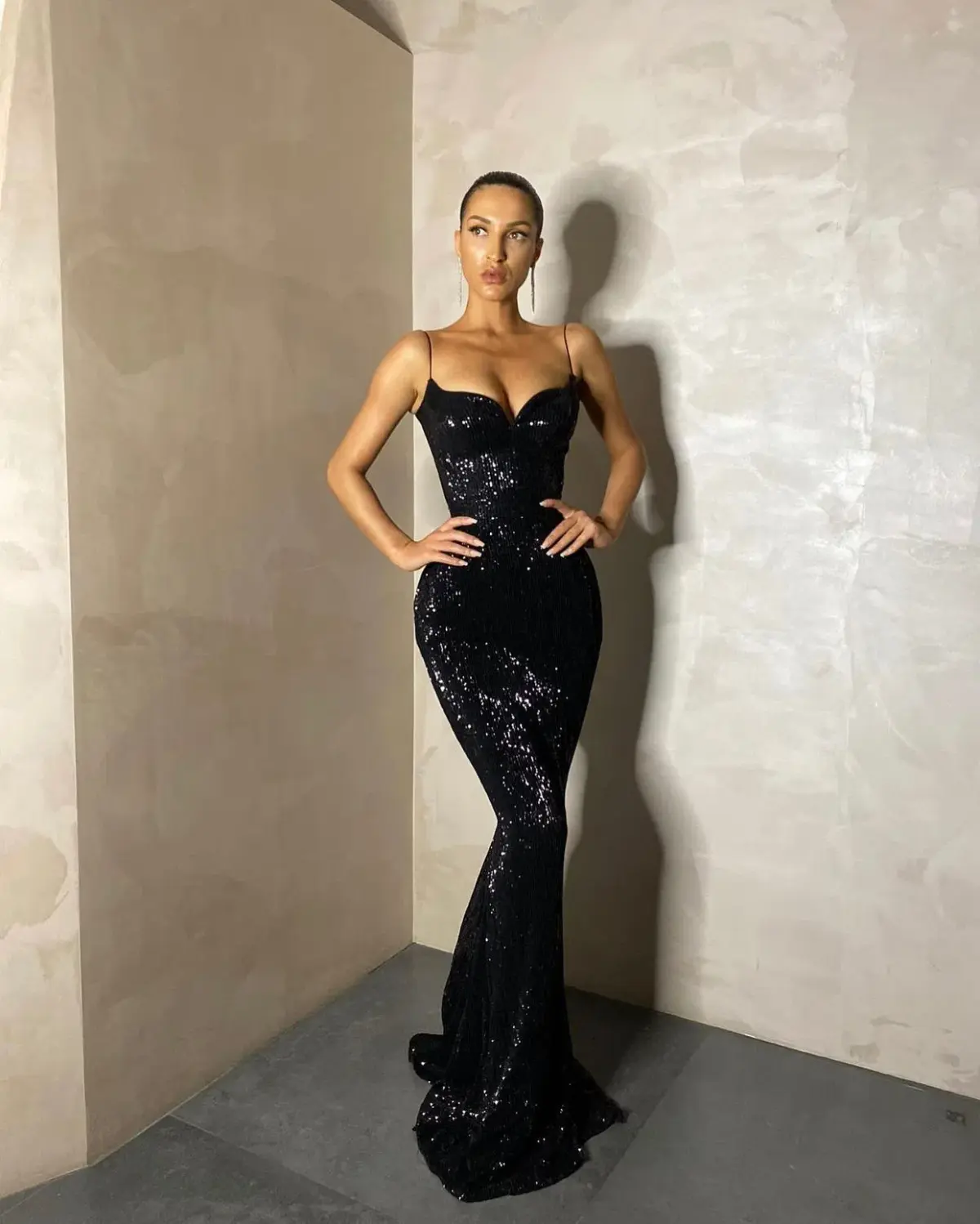 Lia Stublla Saskia Gown Black Size 6 - Image 1