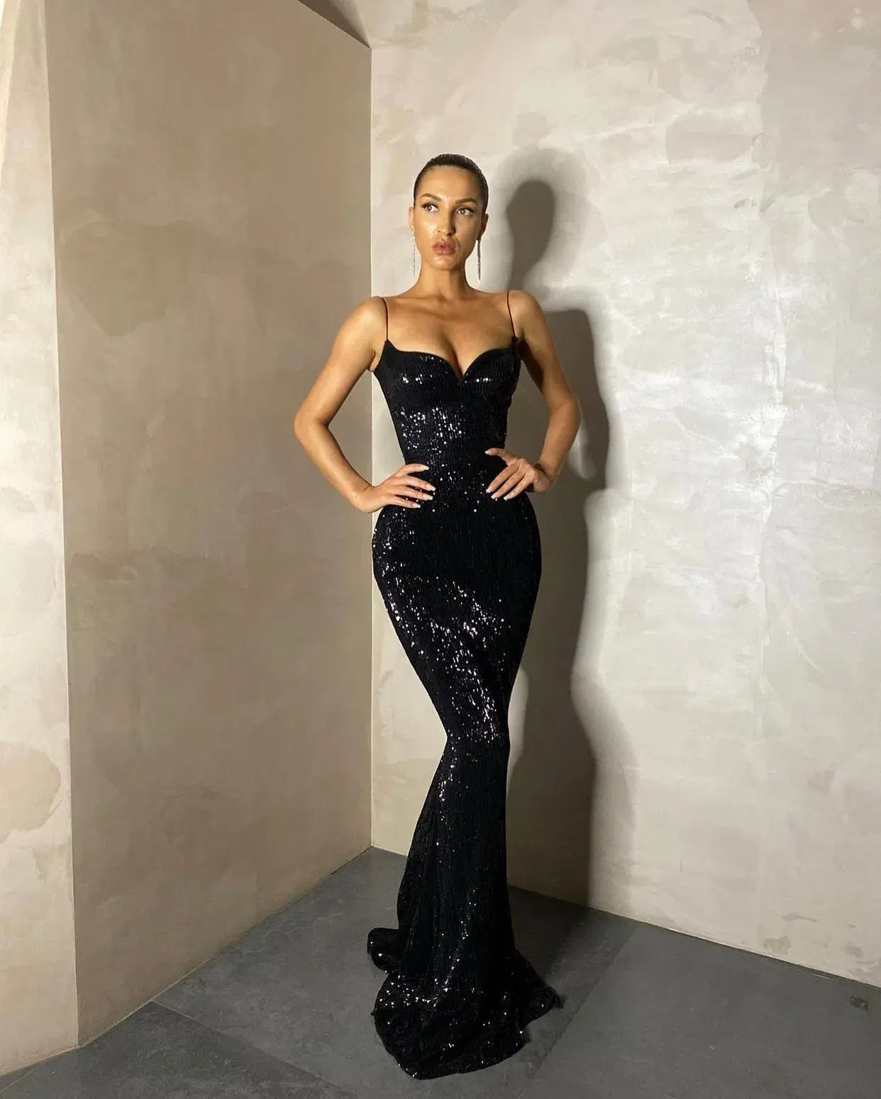 Lia Stublla Saskia Gown Black Size 6 - Image 1