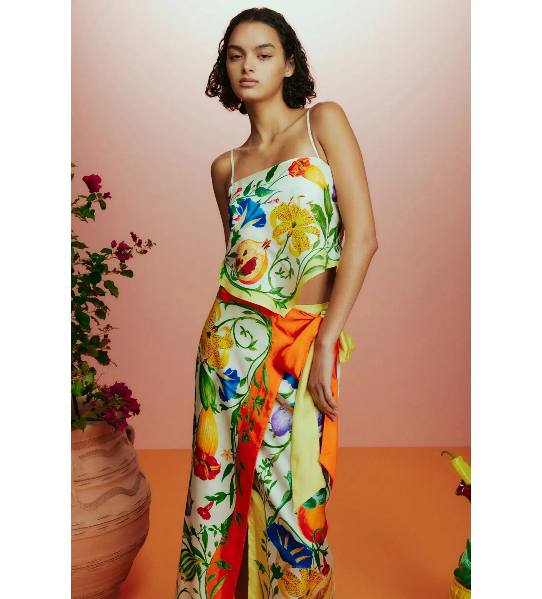 Alemais Flores High Waisted Short and Scarf Top Set Print Size AU 8  - Image 2