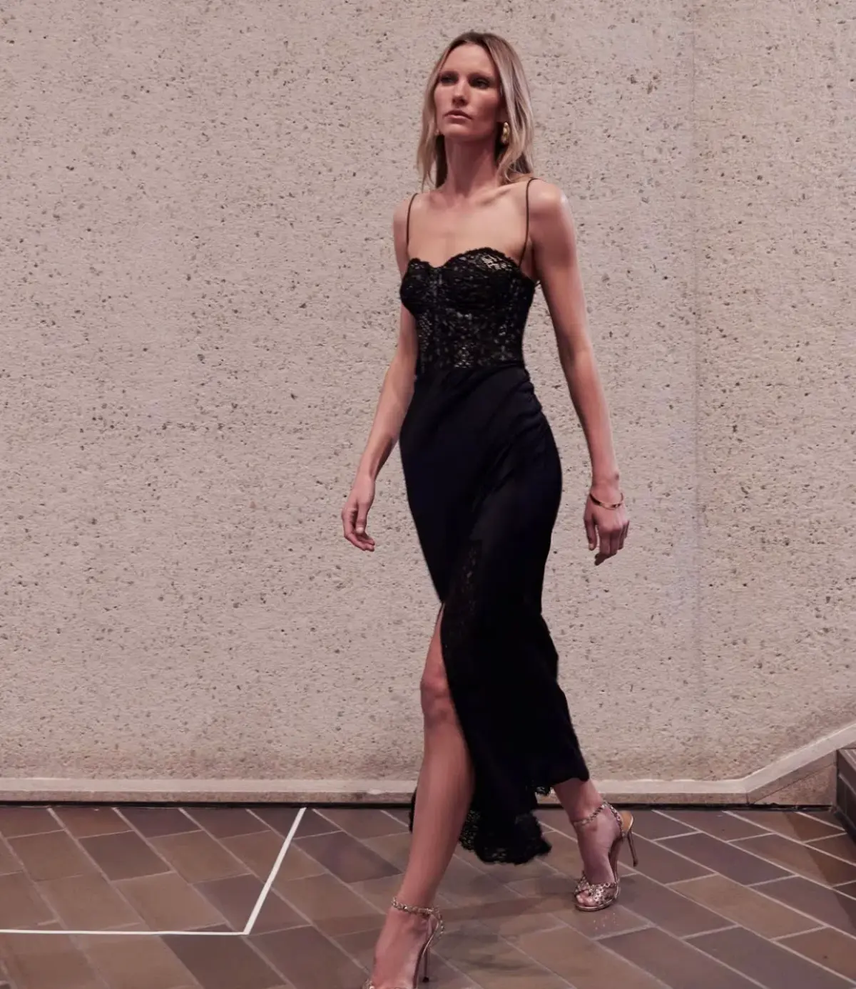 Rebecca Vallance Larisa Midi Dress Black Size AU 12 - Image 4