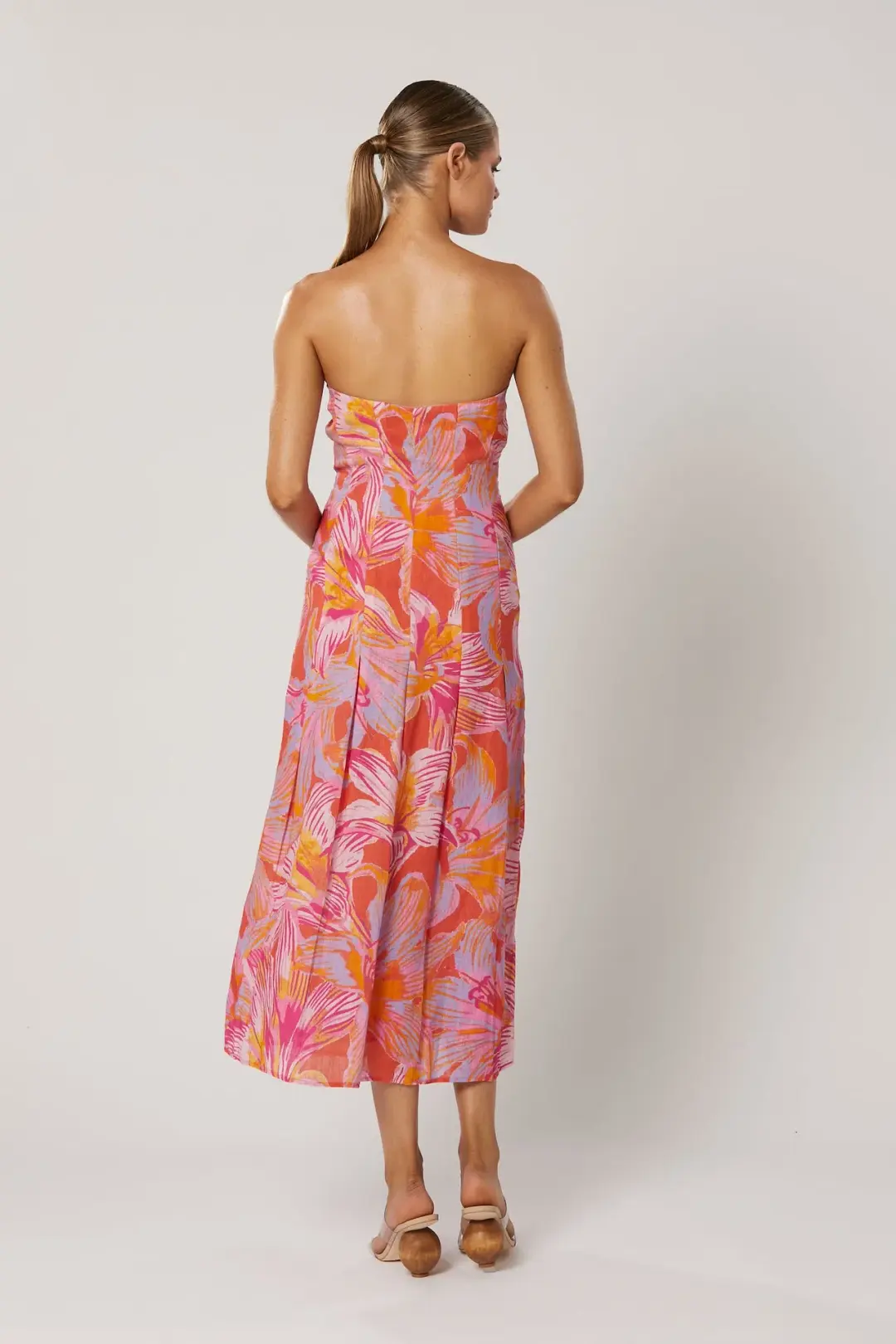 Winona Avalyn Midi Dress Floral Size 14 for rent on The Volte - main image