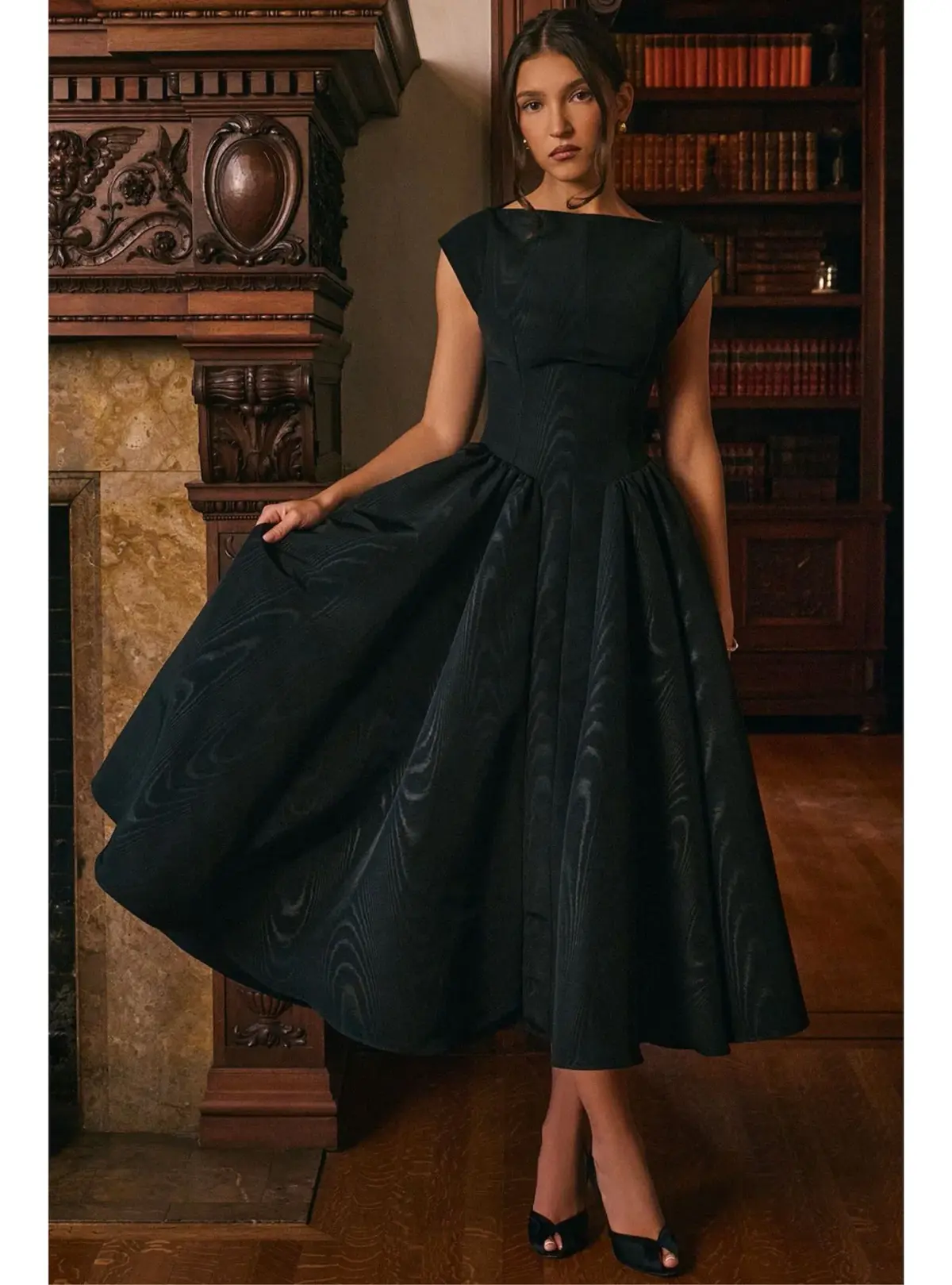 House of CB Debutante Moire Satin Backless Midi Dress Black Size S / AU 8 - Image 4