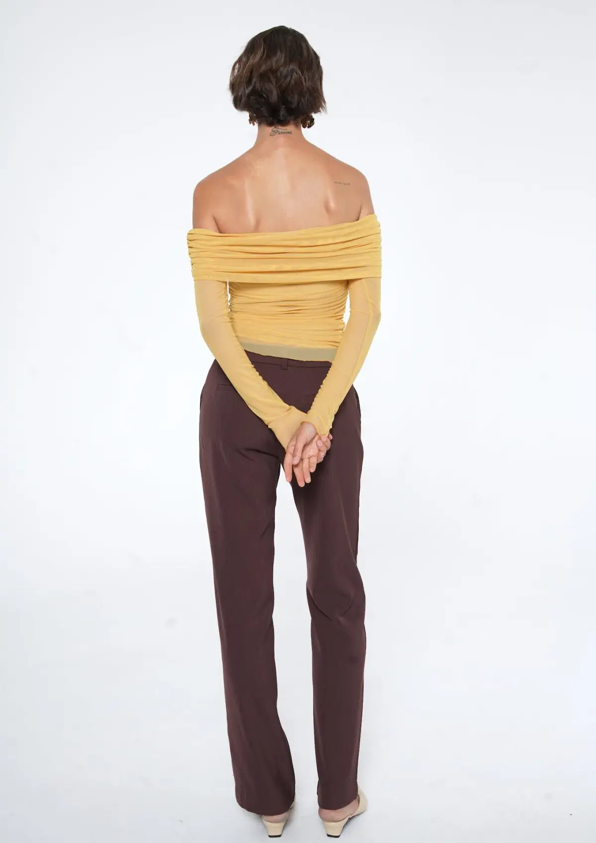 Benni Yasmin Off Shoulder Top Mustard Size 10 - Image 2