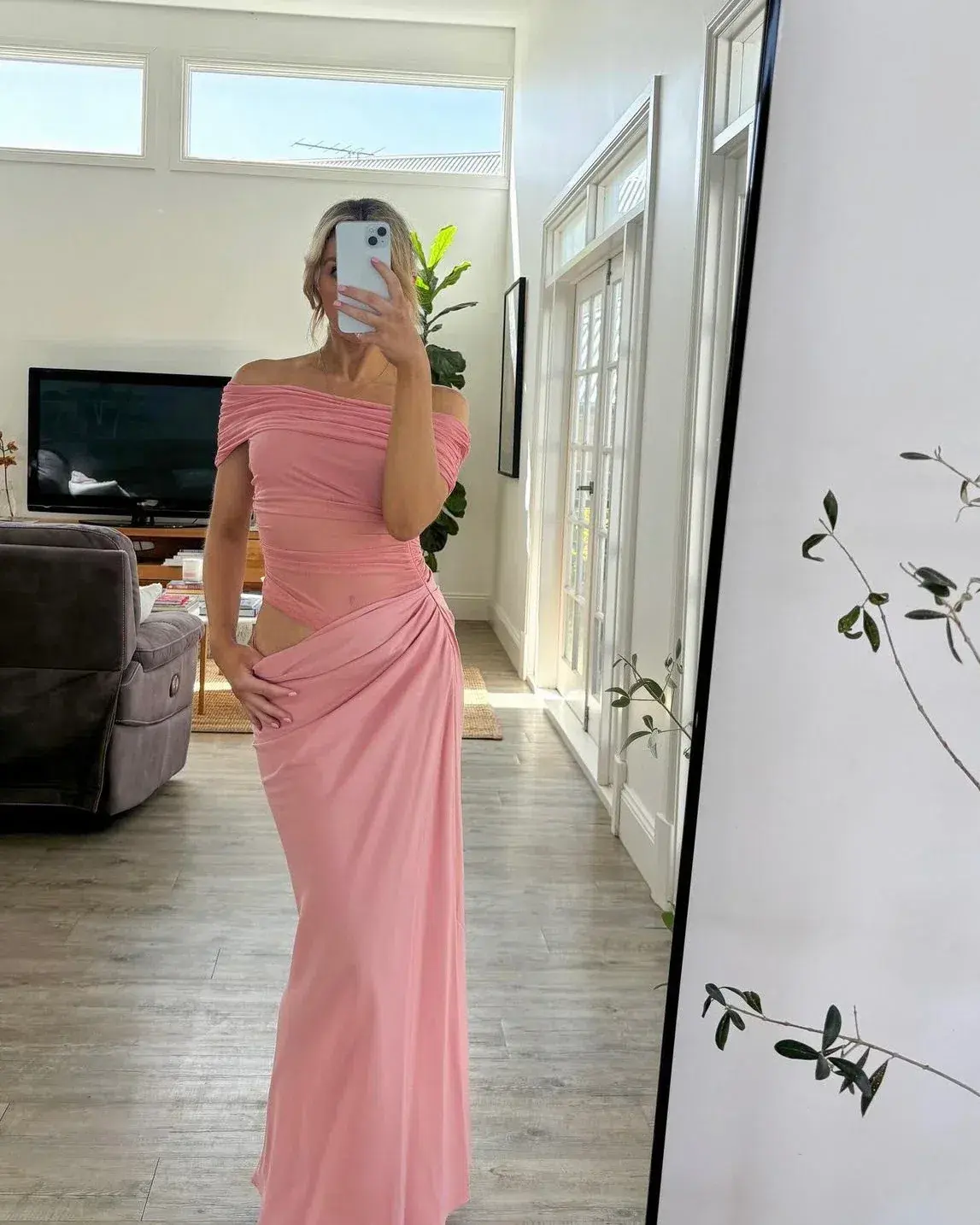 Benni Nico Off Shoulder Maxi Dress Candy Pink Size XS / AU 6 - Image 6