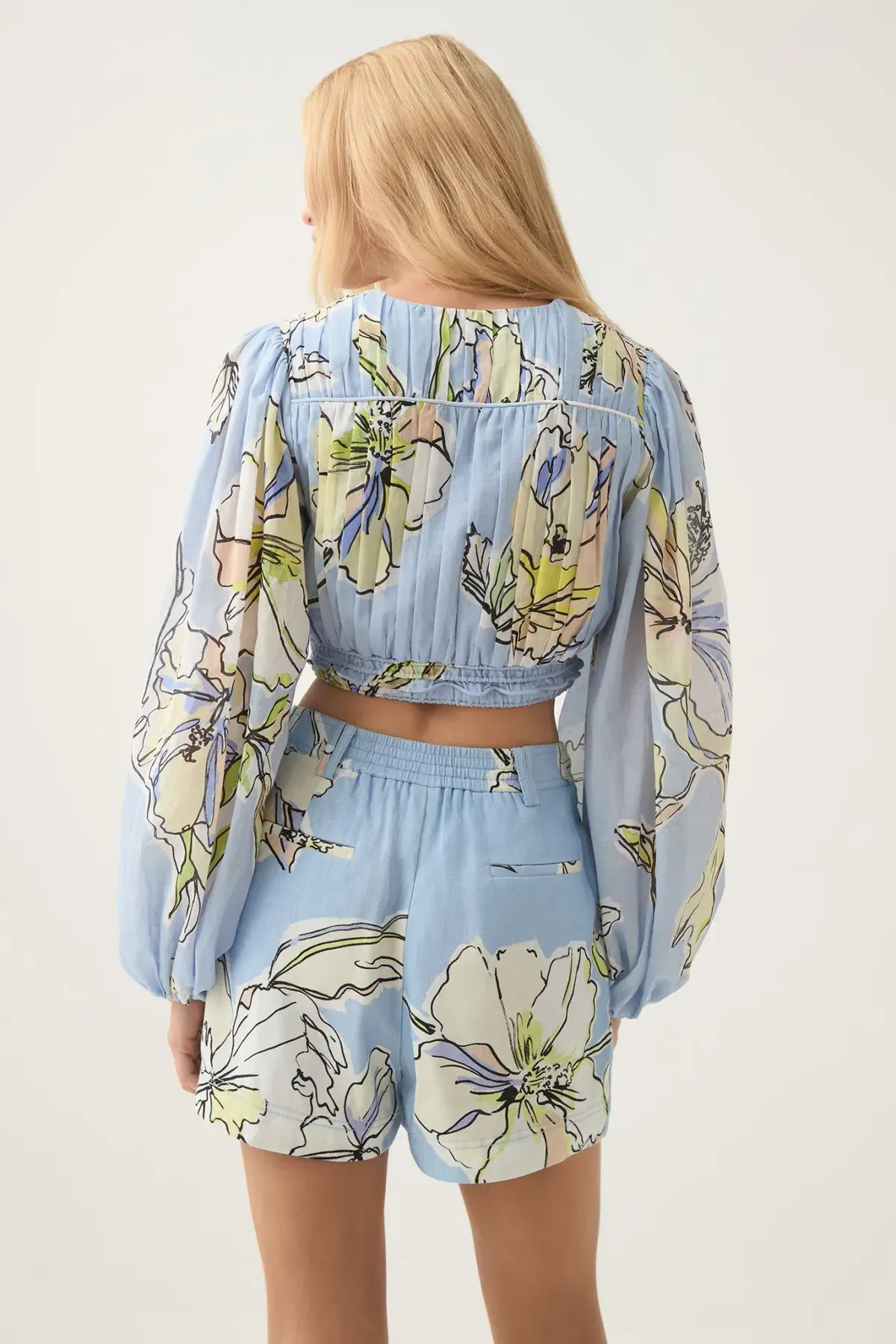 Aje Romantica Voile Crop Top and Shorts Set Blue Hibiscus Size 12 - Image 3