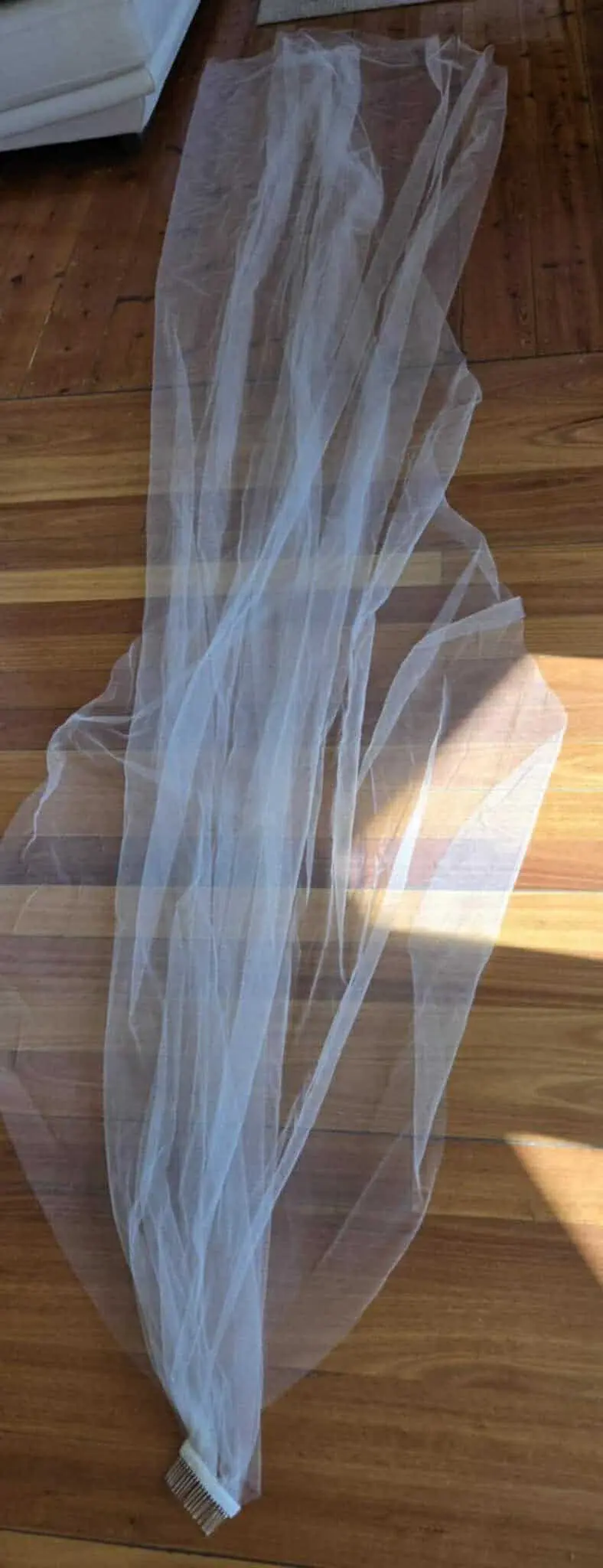 Monique Lhuillier Bridal Veil White - Image 1