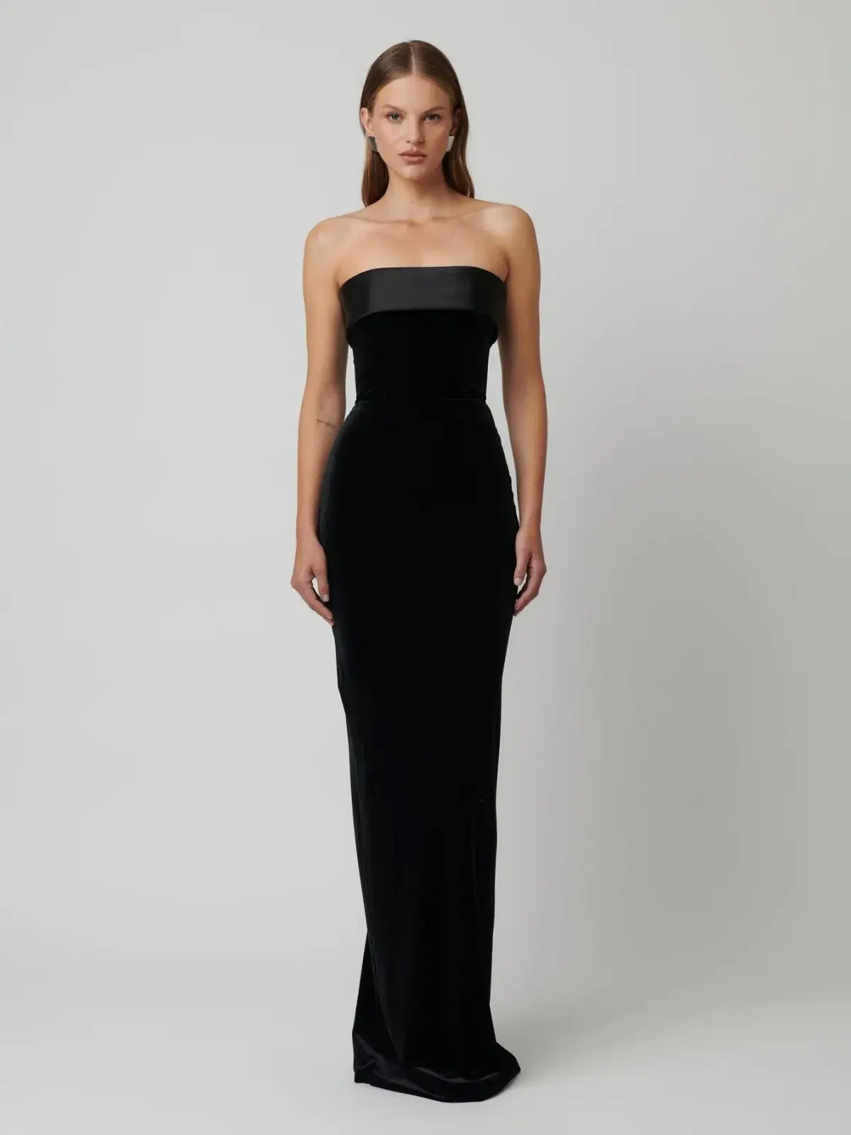 Effie Kats Monroe Gown in Black Velvet Size XS / AU 6 - Image 4