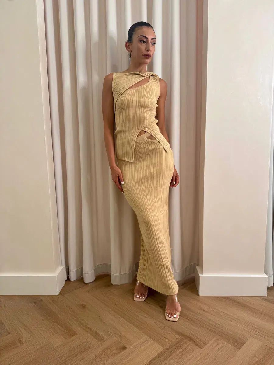 Henne The Romee Knit Top and Skirt Set in Gold Size S / AU 8  - Image 3
