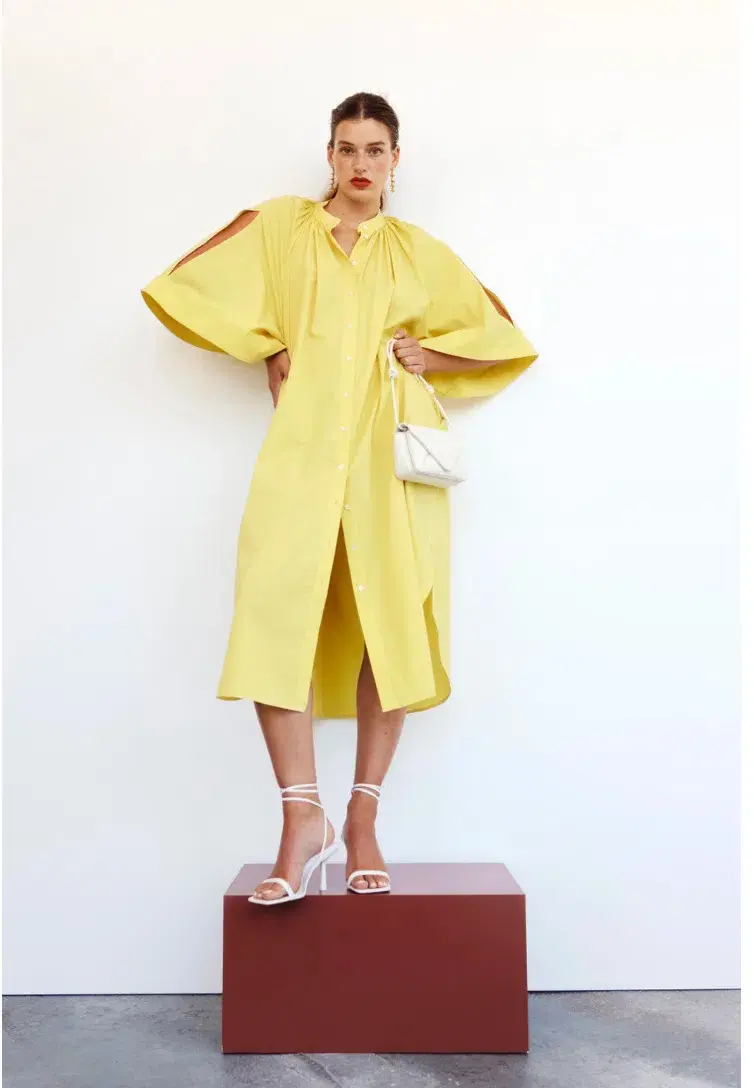 Oroton Shirtdress Midi Yellow Size 14  - Image 2