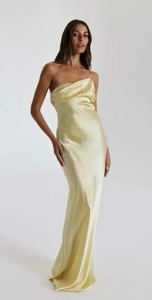 Natalie Rolt Mikayla Gown Yellow Size 8 - Image 1