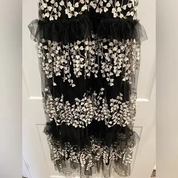 BCBGMAXARIA Floral Vine Applique Gown Black & White Size XS / AU 6 - Image 6