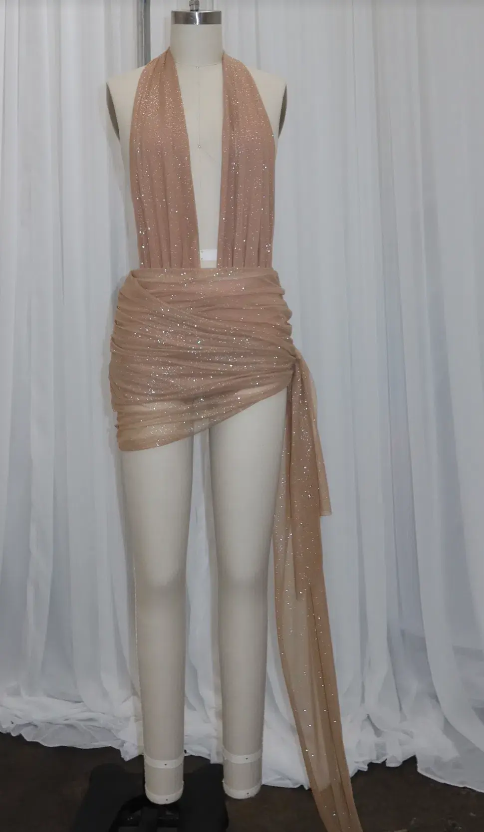 𝗗𝗭̌𝗢 Belle Bodysuit and Skirt Set Gold Size 8 - Image 3