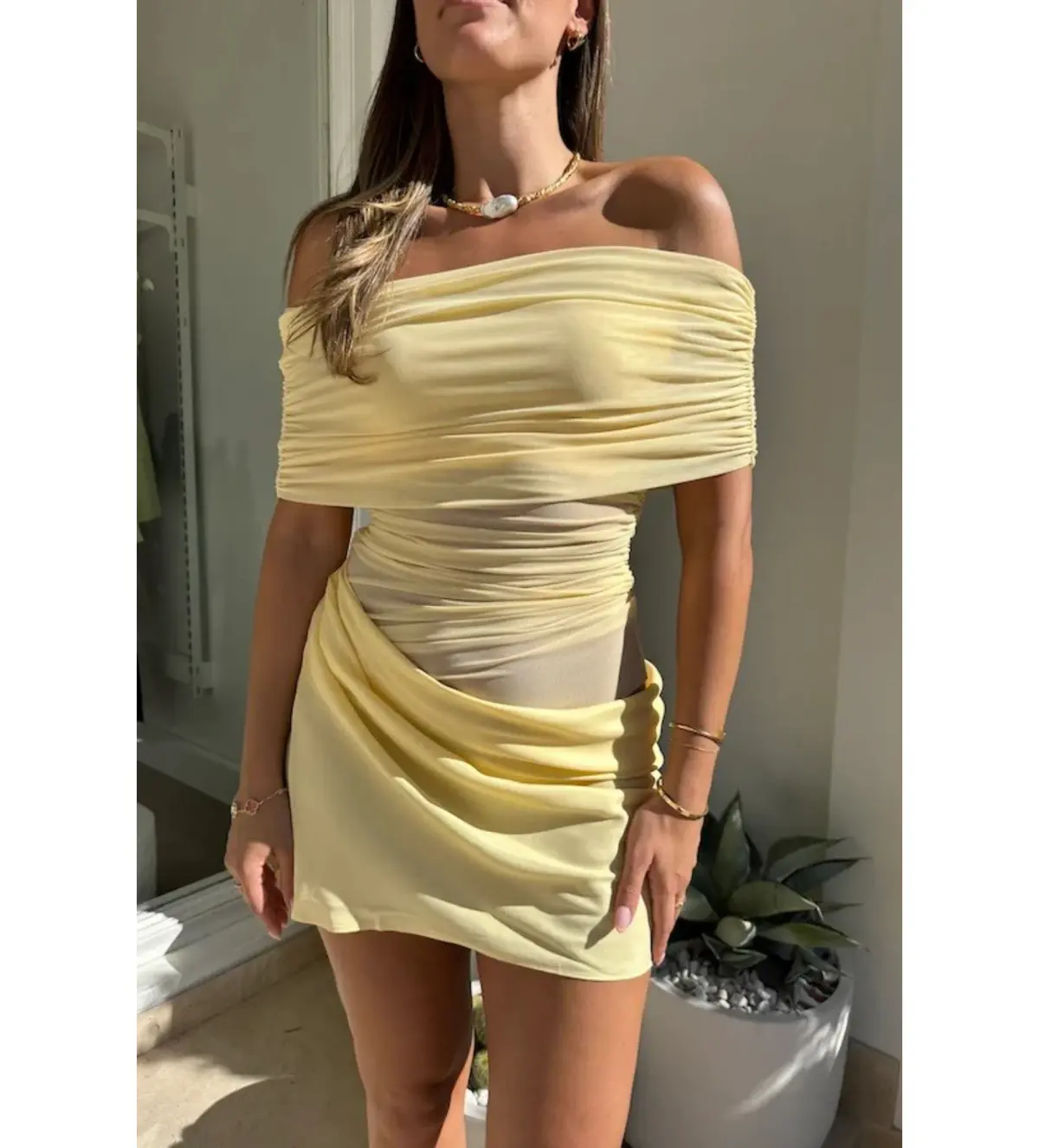 Benni Nico Off Shoulder Mini Dress Butter Size AU 6 - Image 2