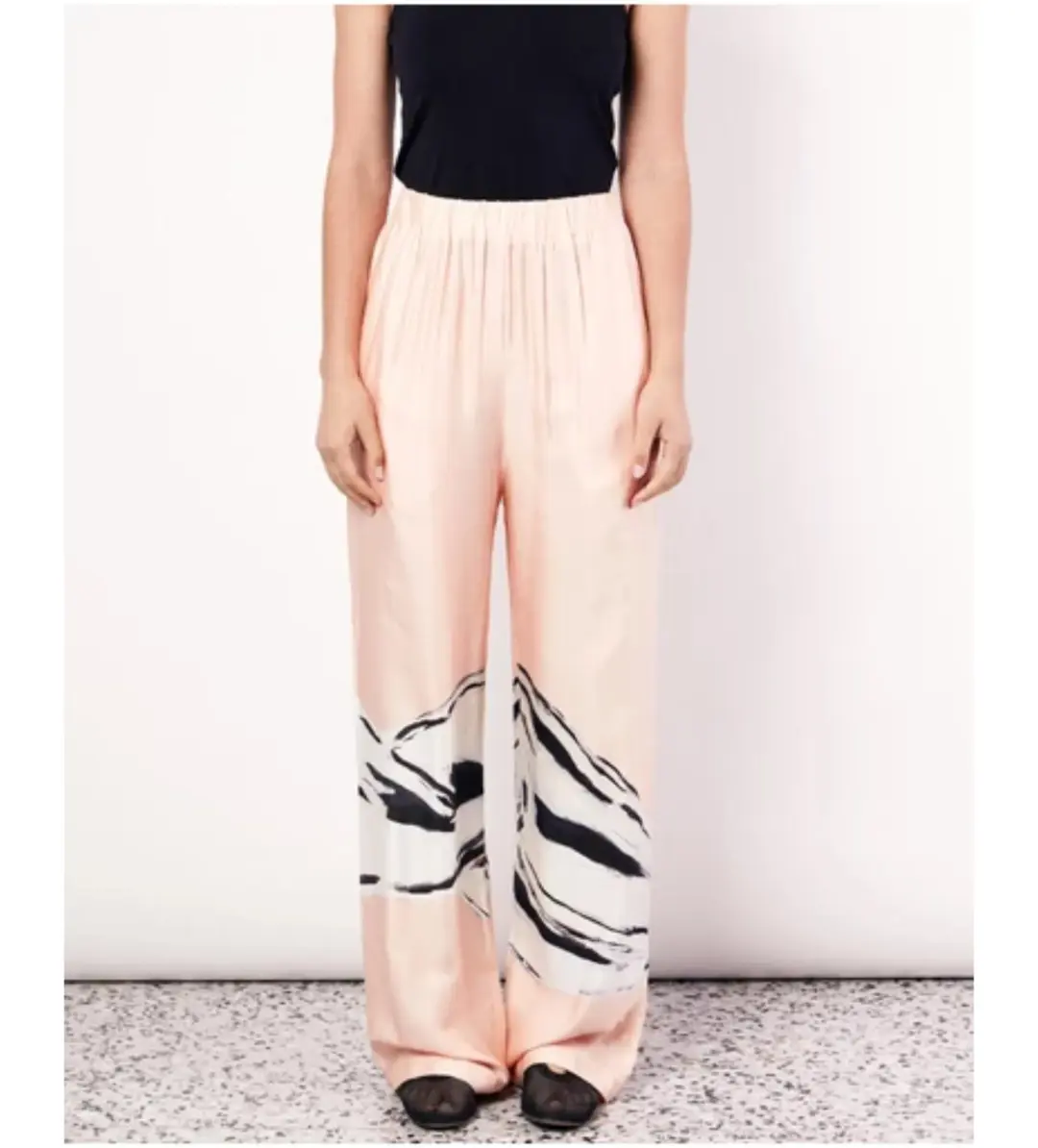 Romy Hip Hills Pants Print Size L / AU 12 for rent on The Volte - main image