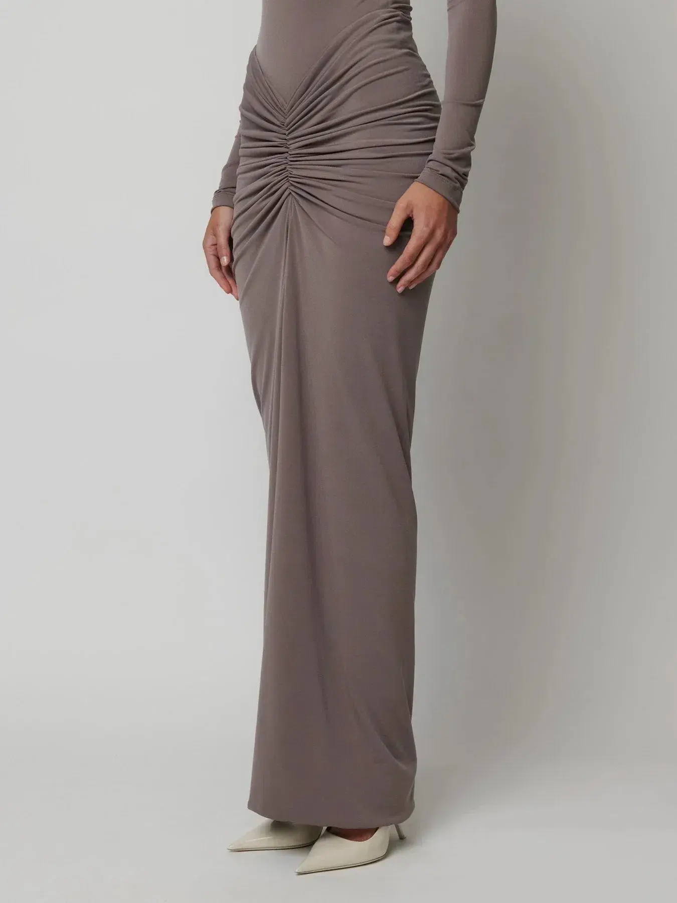 Effie Kats Tia Bodysuit and Kayson Maxi Skirt Sett Grey Size 8 - Image 5