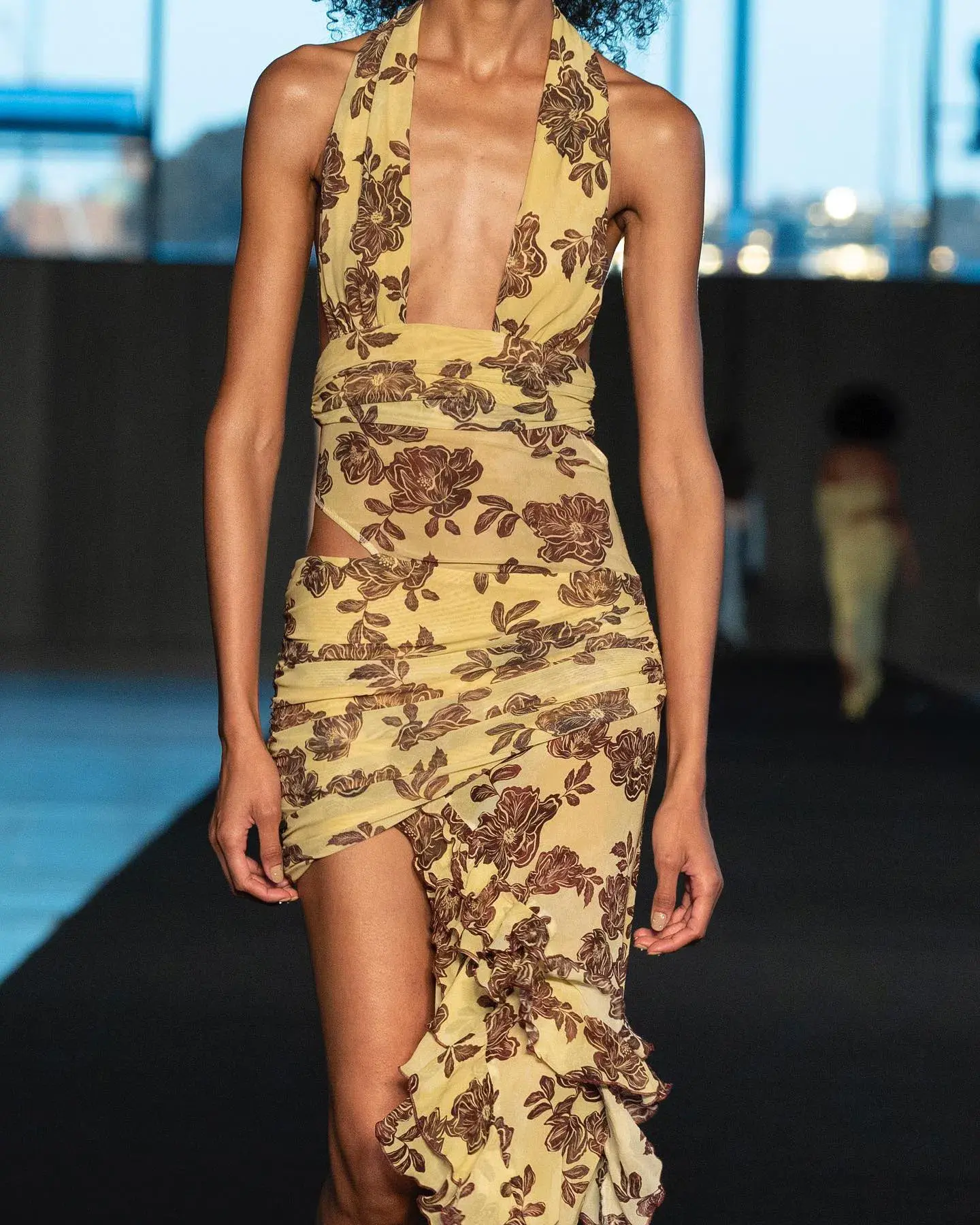 Bec & Bridge Malibu Bay Halter Dress in Citrus Plum Floral Size AU 10 - Image 1