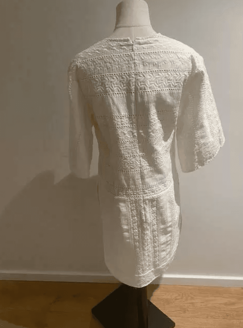 LOVER THE LABEL Italian Linen White Embroidery Dress Size S/M - Image 3