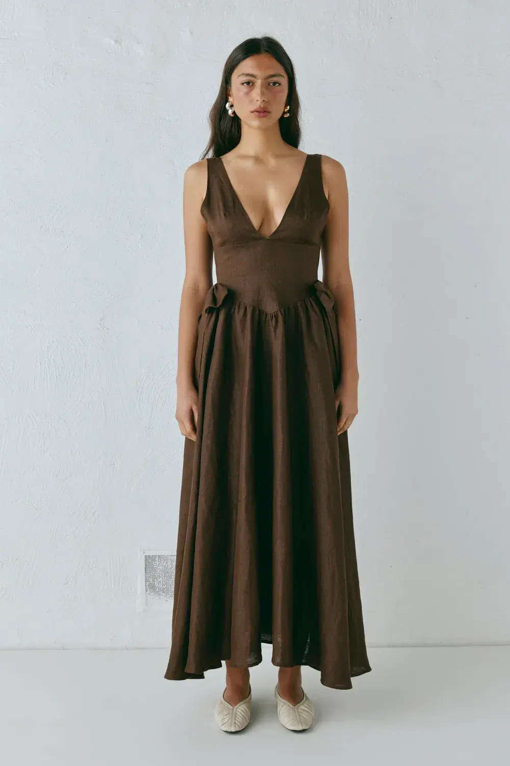 Vrg Grl Daphne Linen Midi Dress Chocolate Size 10-12 - Image 1