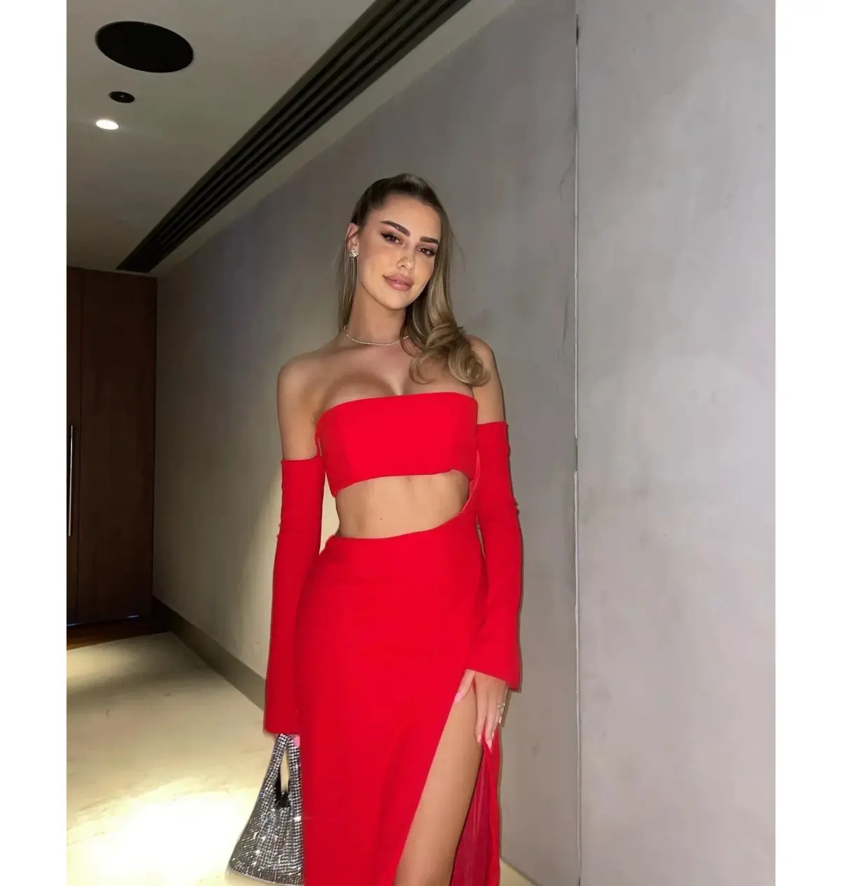 Effie Kats Hall Of Fame Gown Red Size AU 8  - Image 3