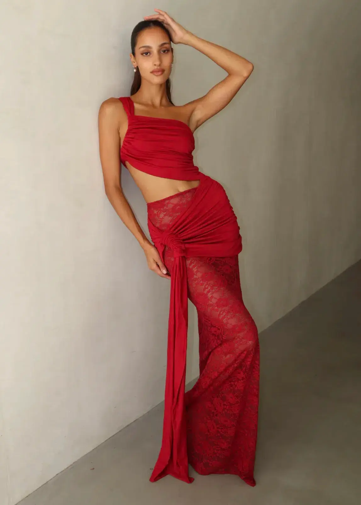 Deconduarte RTW Berry Paradiso Red Lace Maxi Size 6 - Image 2