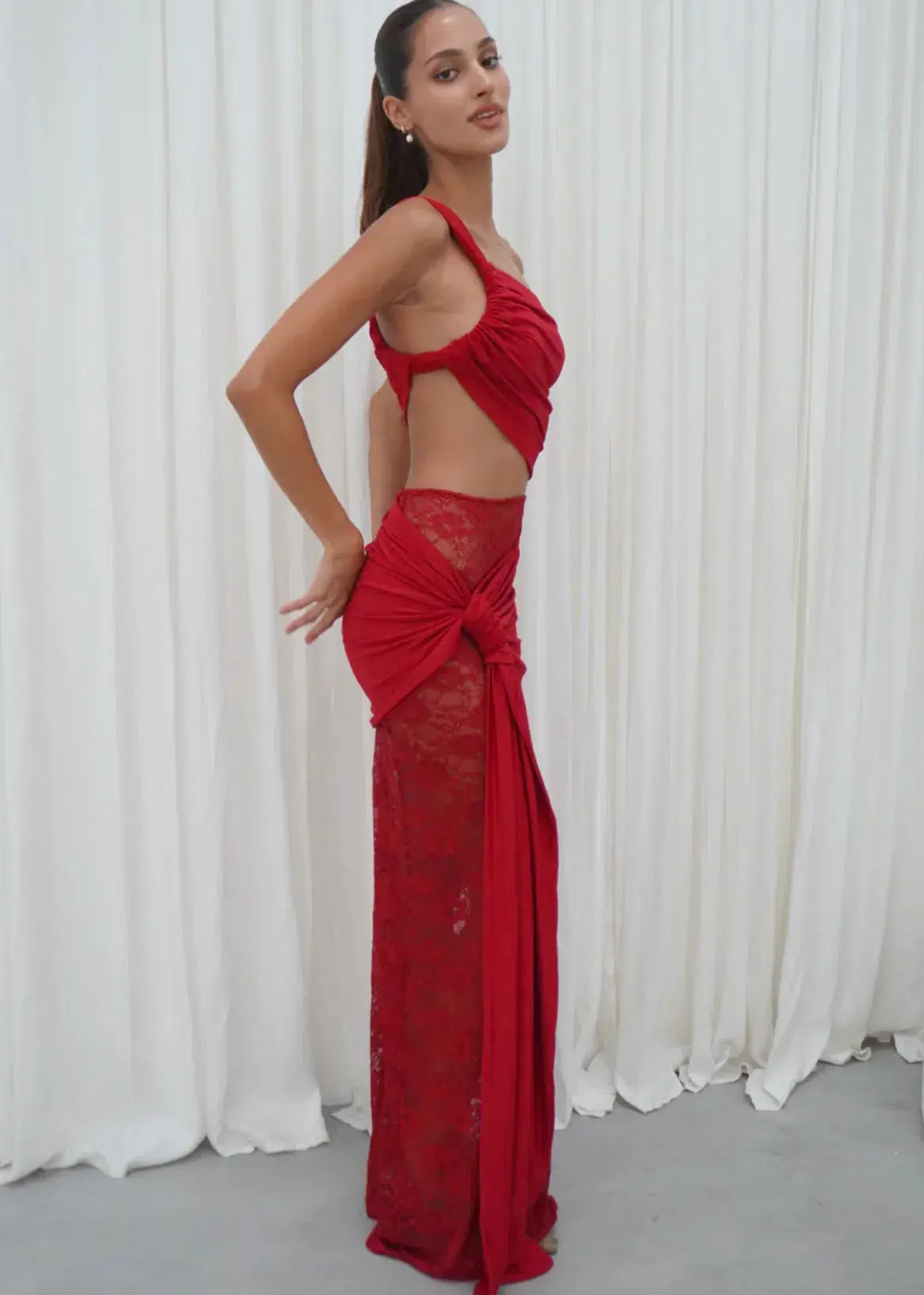 Deconduarte RTW Berry Paradiso Red Lace Maxi Size 6 - Image 5