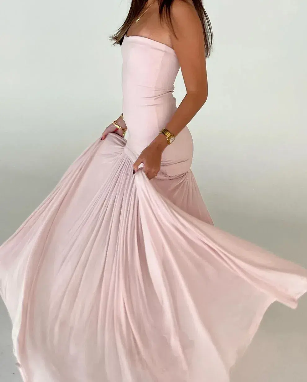Helsa Naomi Gown in Barely Pink Size XS/AU 6 - Image 3