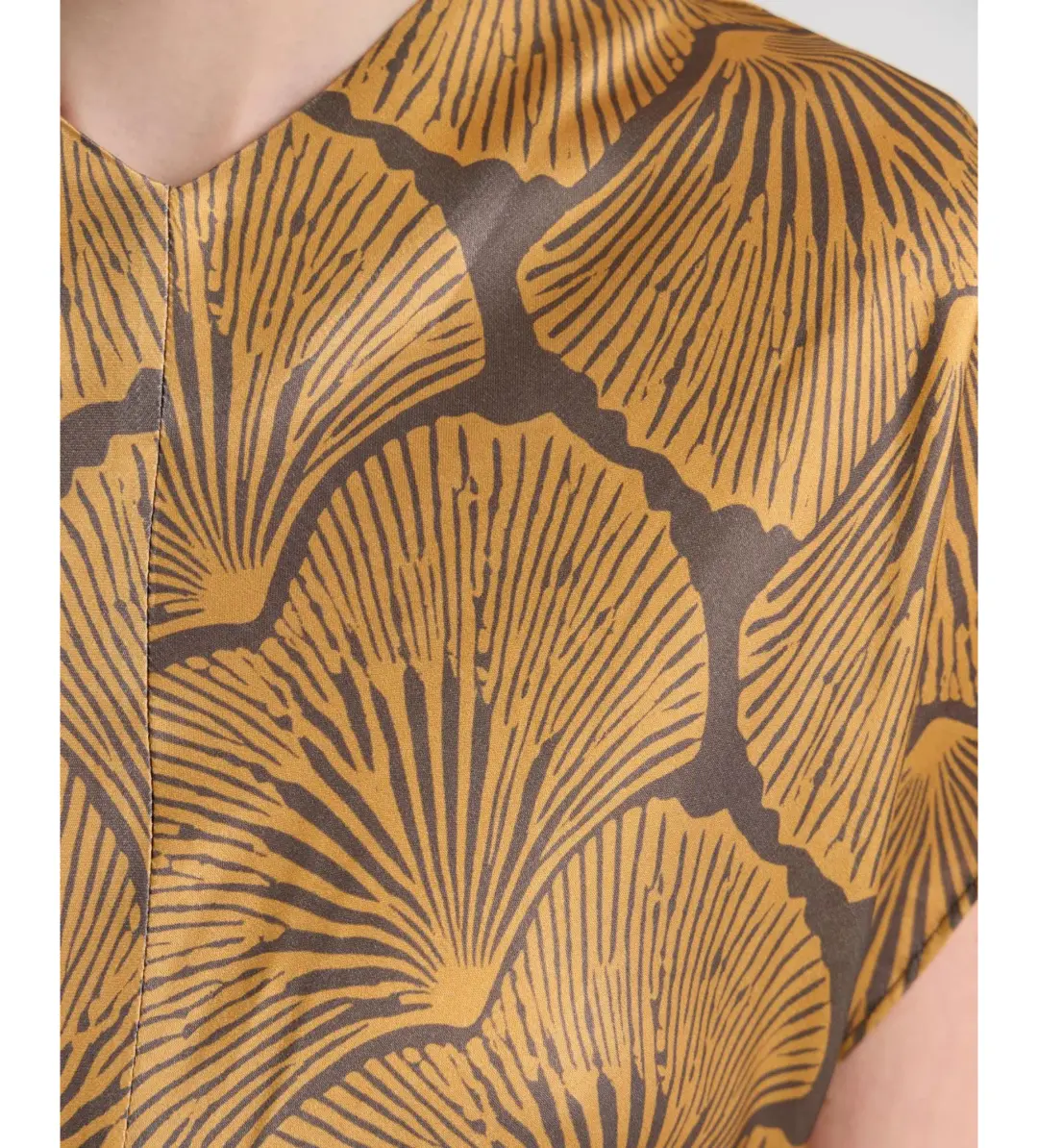 Oxford Fleur Printed Twill Midi Dress Chocolate/Gold Size AU 14 for rent on The Volte - main image