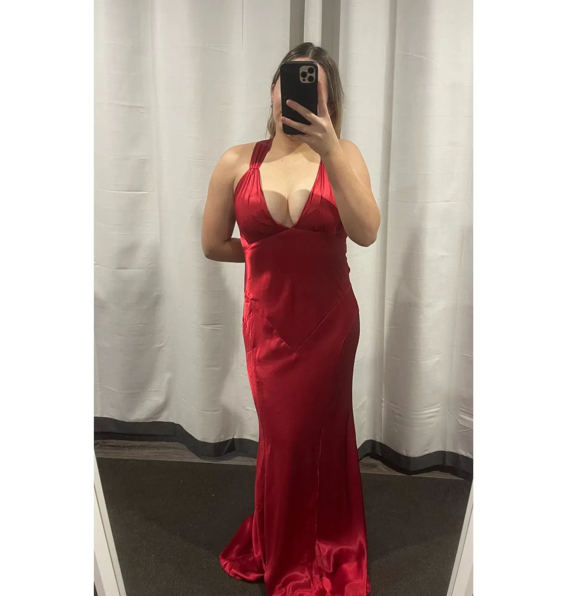Ruth Tarvydas Aries Gown Red Size 14 - Image 1