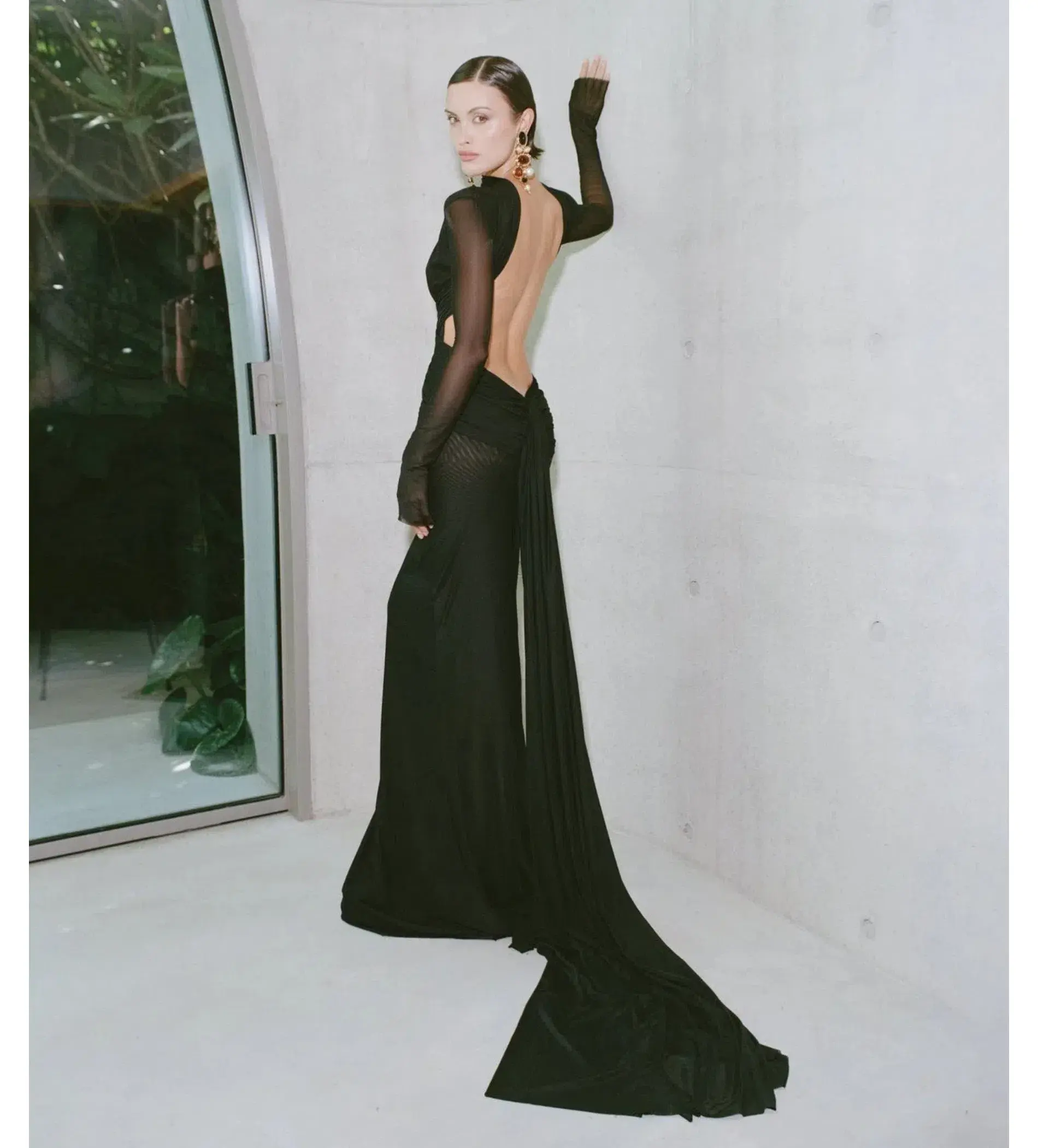 Effie Kats Monaco Gown in Black Size 8  - Image 2