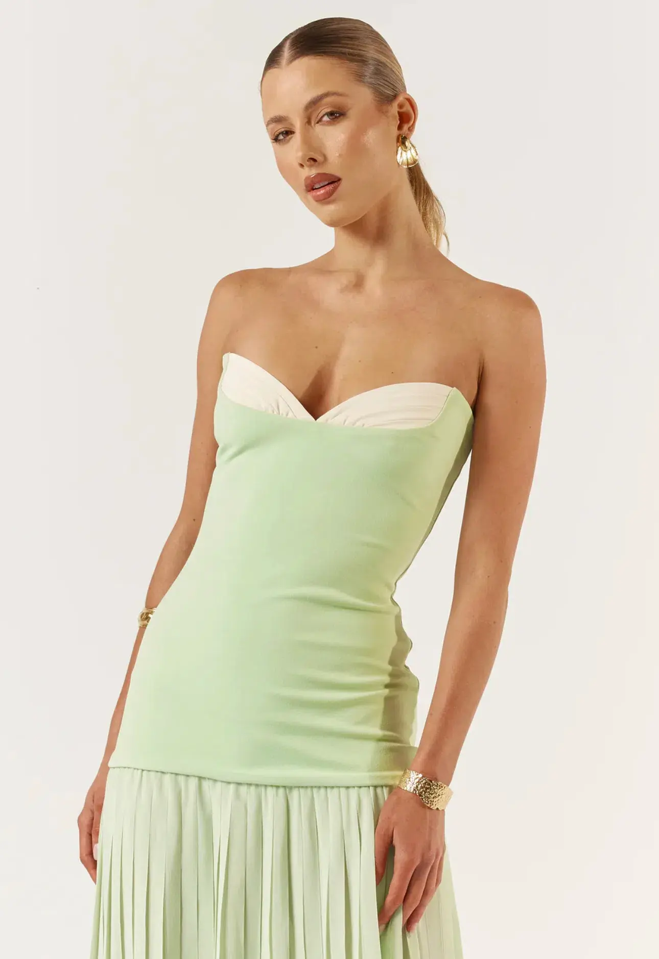 She is Olla Nicolette Maxi Dress Green Size XS/Au 6  - Image 4