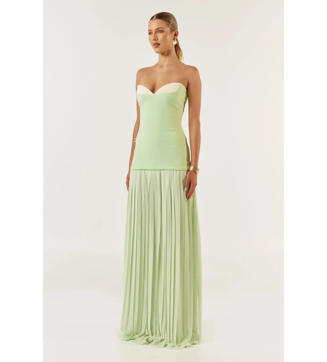 She is OLLÁ Nicolette Maxi Dress Green Size M/AU 10 for rent on The Volte - main image