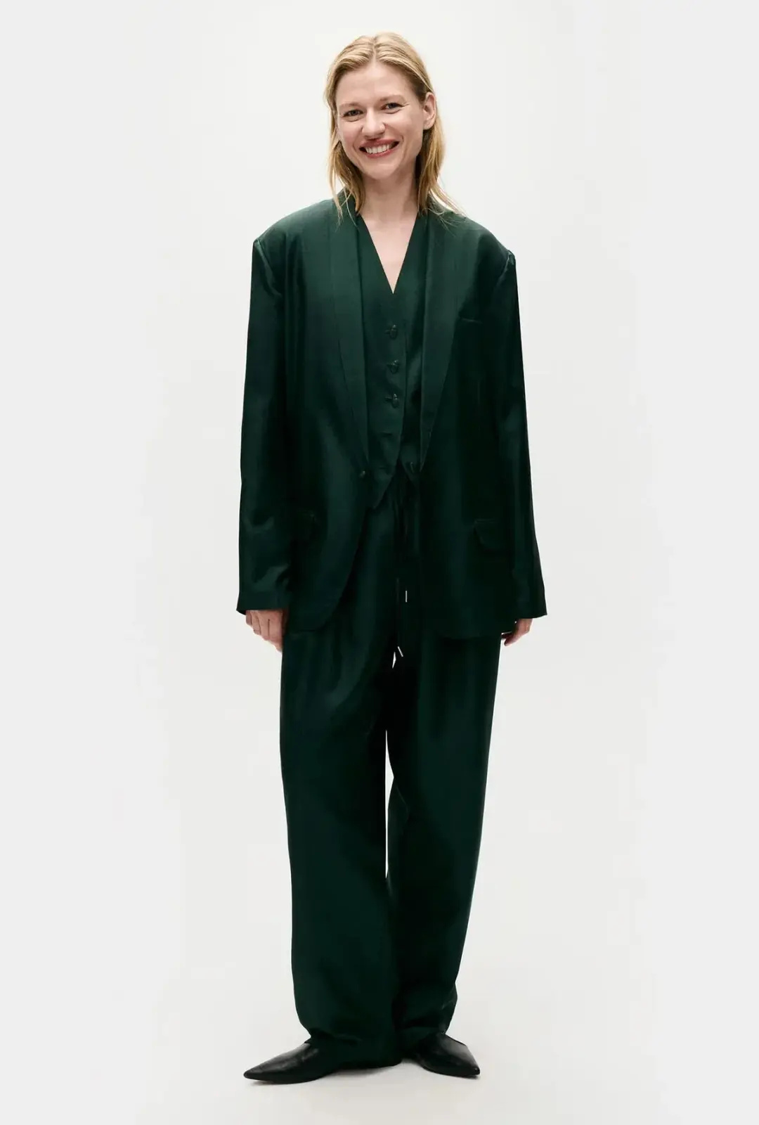 Silk Laundry Twill Miami Blazer Scarab Green Size 8/S for rent on The Volte - main image