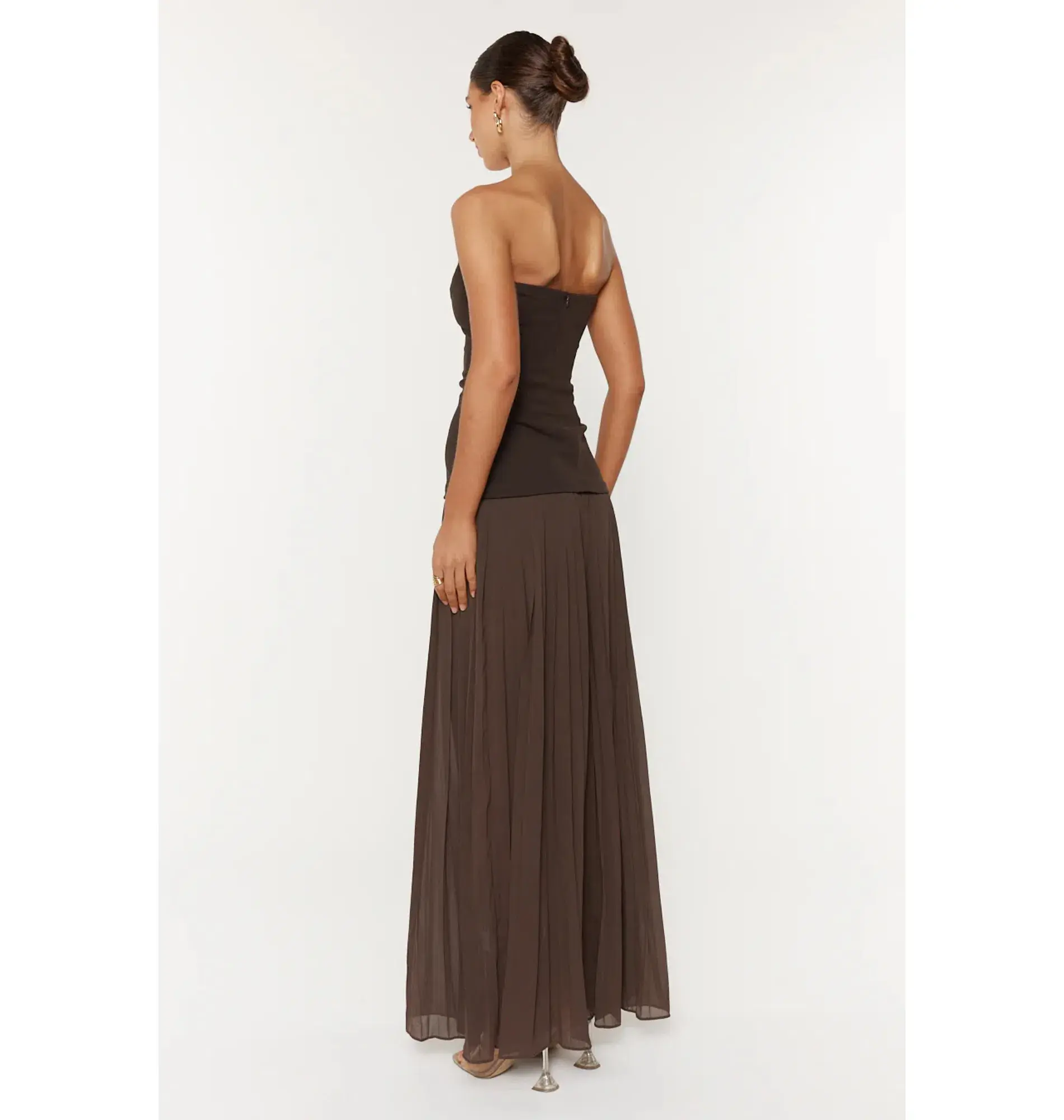 She is OLLÁ Nicolette Maxi Dress Espresso Size AU 6 - Image 2