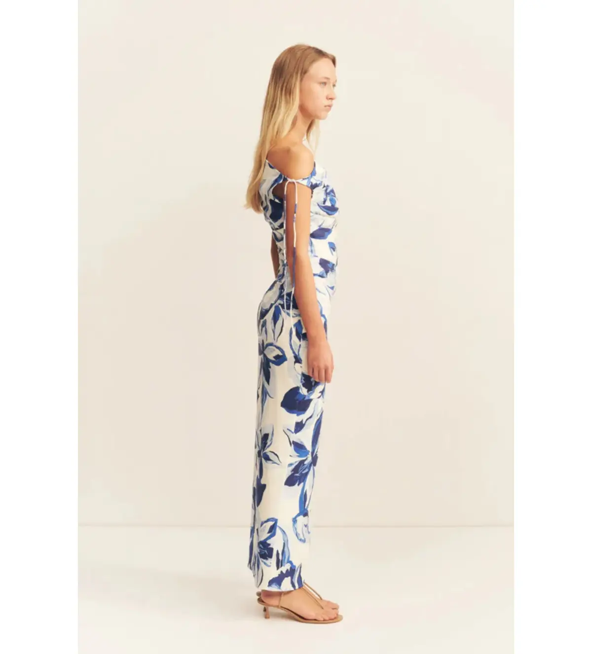 Shona Joy Stevie Gathered Maxi Dress in Bluebell Wallpaper  Size 12 - Image 2