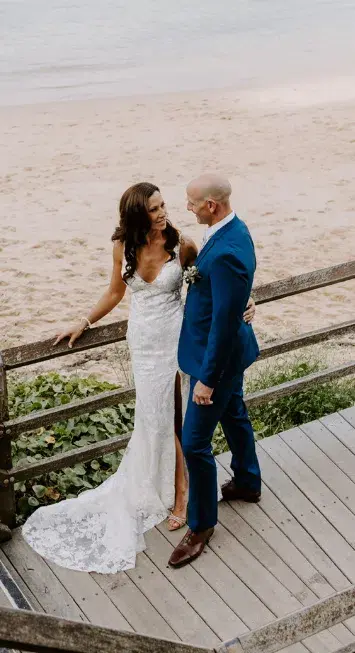 Made with Love Bridal Jaymes Gown Size 10 - Image 9