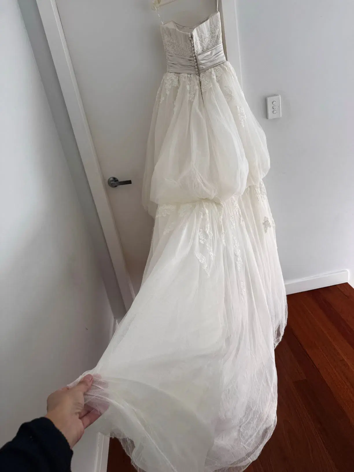 Pronovias Bridal size 10 - Image 7