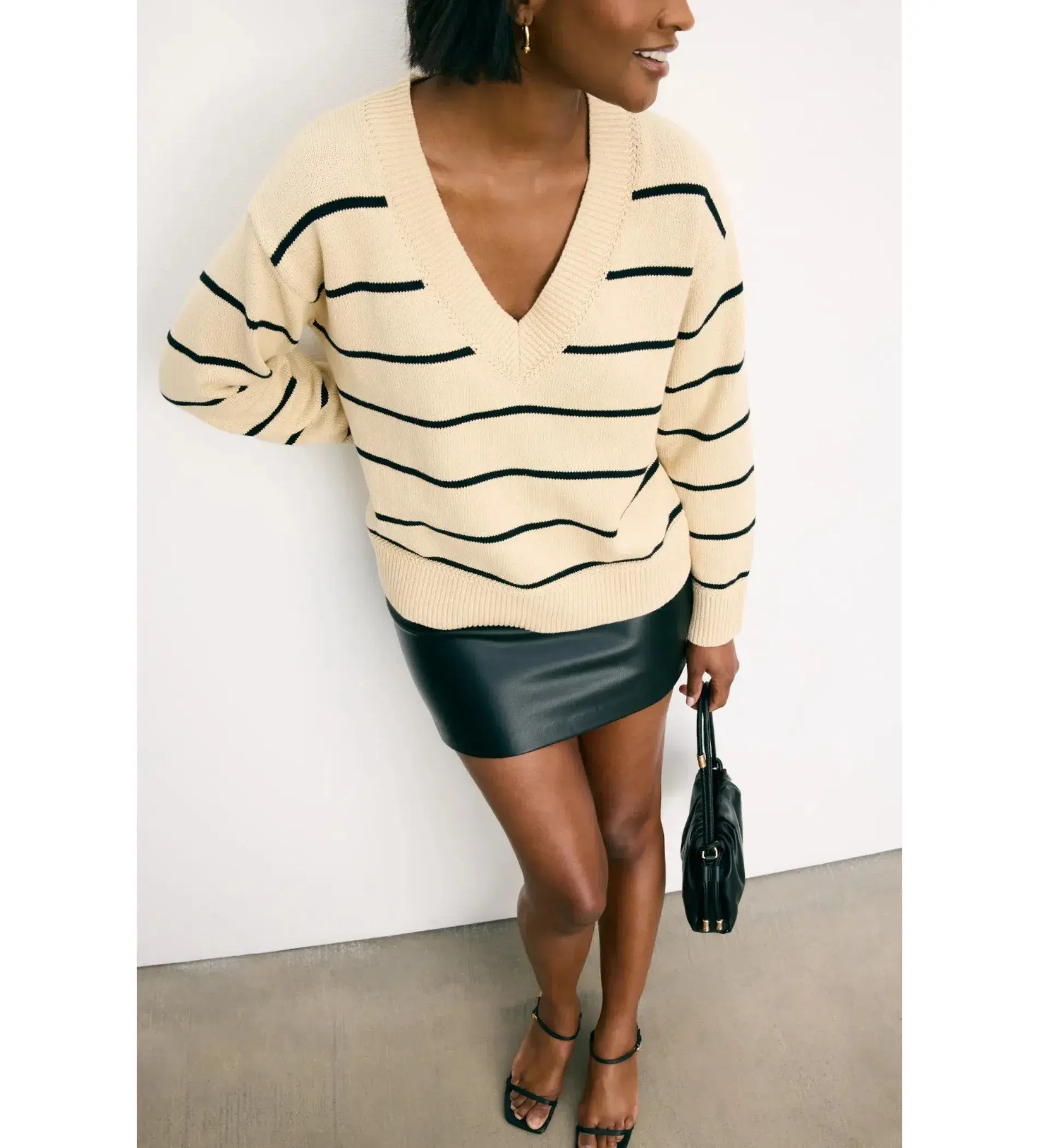 Reformation Sienna Oversized Cotton V Neck Sweater Birch with Black Stripe Size XS / AU 6 - Image 2