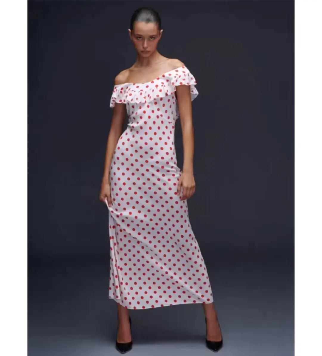 Realisation Par The Claudia Maxi Dress Super Dot Size AU 6 for rent on The Volte - main image