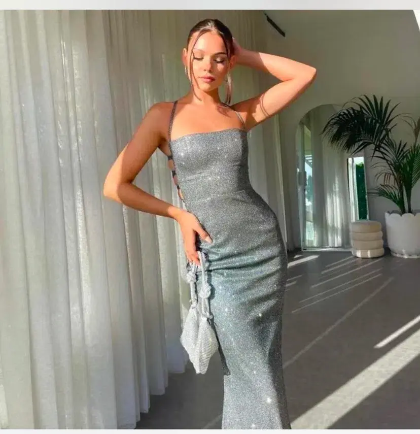 Gossip Gowns Angela Glitter Gown Size 6 - Image 2