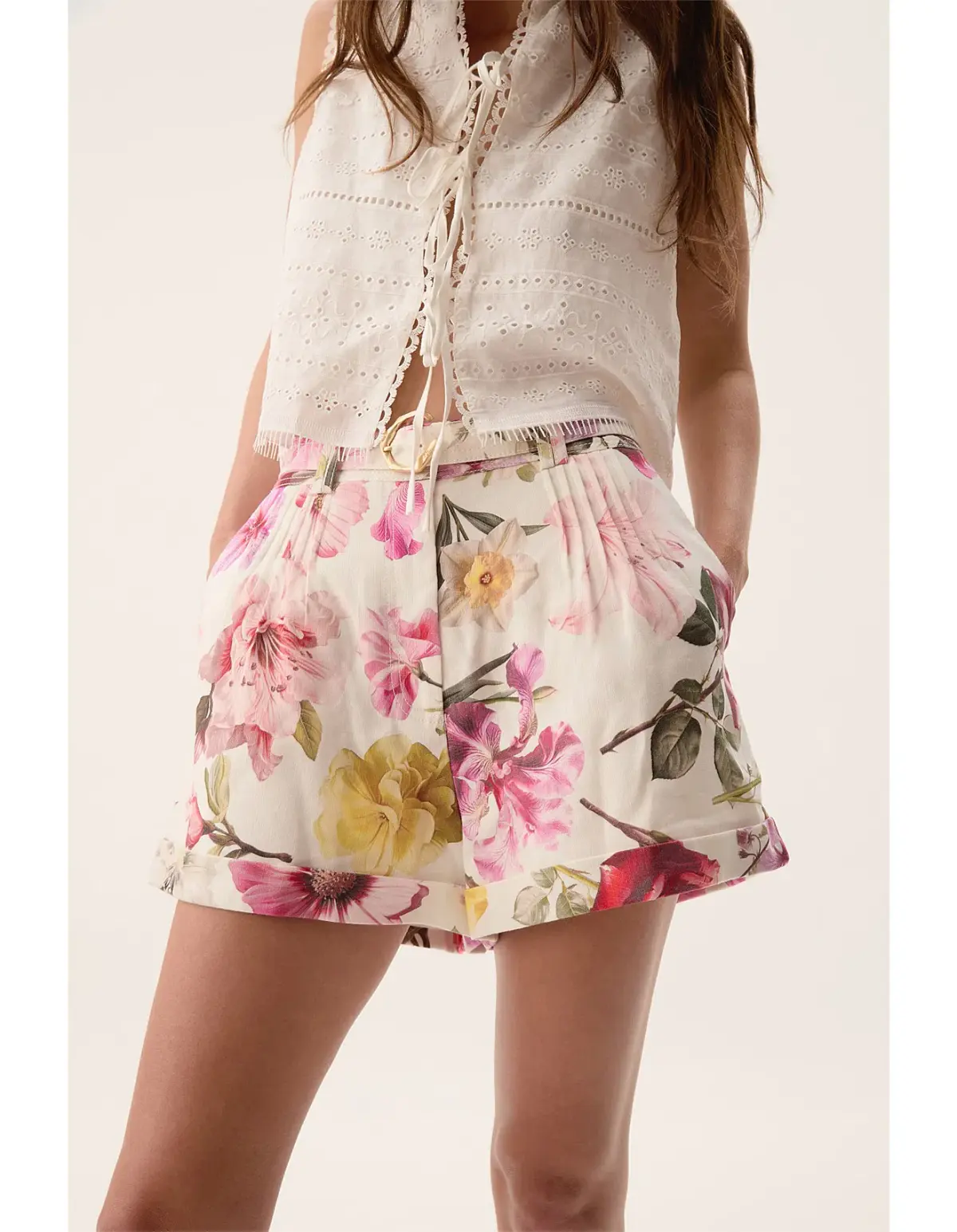Aje Fleur Short Floral Size 10 - Image 3